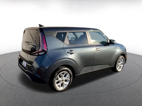 Used 2025 Kia Soul LX w/ LX Technology Package image 13