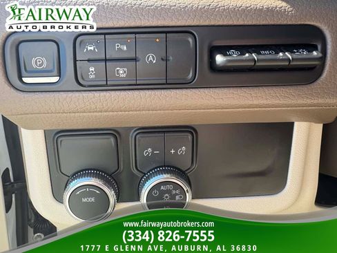 Used 2023 GMC Yukon XL Denali w/ LPO, Floor Liner Package RWD image 17