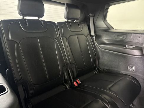 Used 2023 Jeep Grand Cherokee L Overland AWD/4WD image 28
