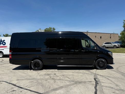 Used 2016 Mercedes-Benz Sprinter 3500 image 7