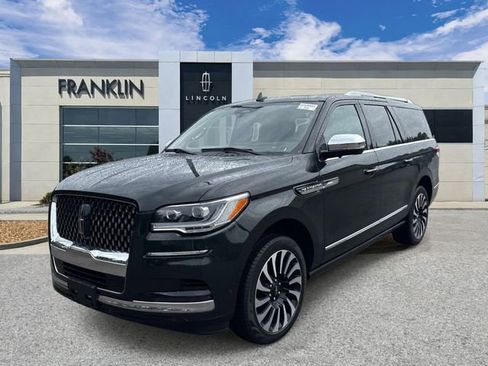 Certified 2024 Lincoln Navigator L Black Label AWD/4WD image 3