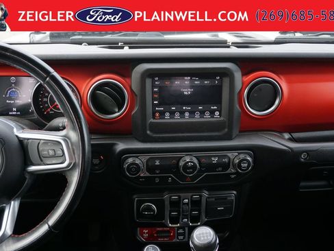 Used 2020 Jeep Gladiator Rubicon AWD/4WD image 16