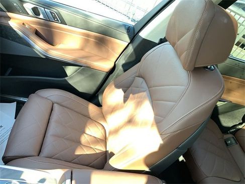 Used 2025 BMW X7 xDrive40i image 30