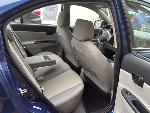 Used 2010 Hyundai Accent GLS w/ Premium Pkg 4 image 26