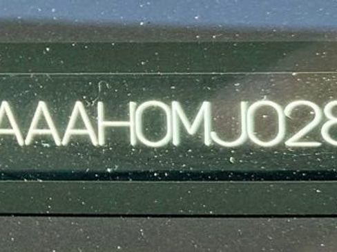 Used 2021 Toyota Venza XLE w/ Softex Package image 36