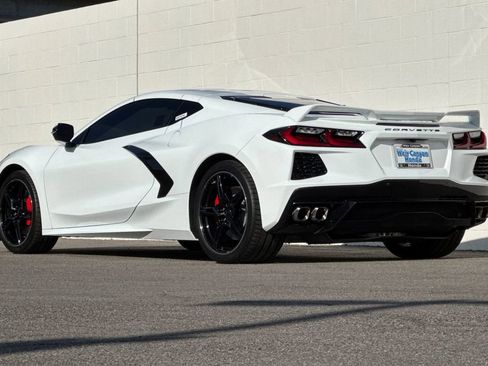 Used 2023 Chevrolet Corvette Stingray w/ Z51 Performance Package image 3