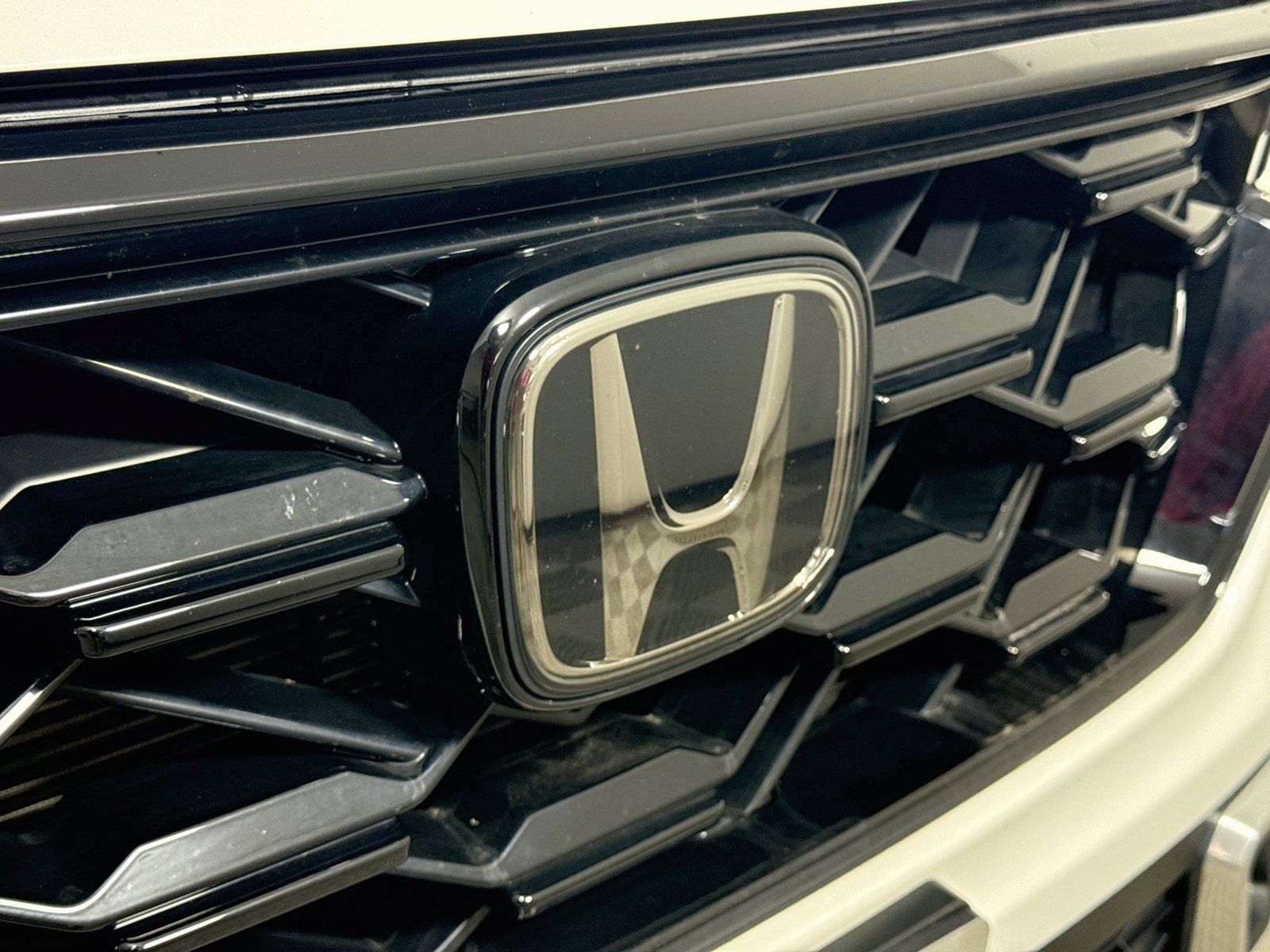Used 2024 Honda CR-V Sport Touring image 31