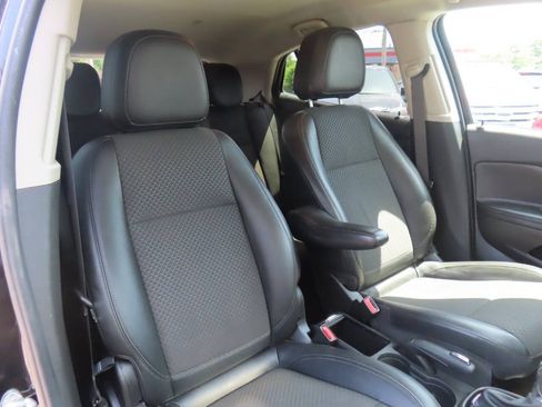 Used 2019 Buick Encore Preferred AWD/4WD image 39