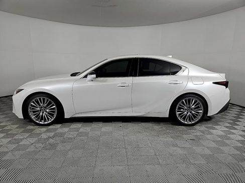 Used 2022 Lexus IS 300 w/ Premium Package RWD image 8