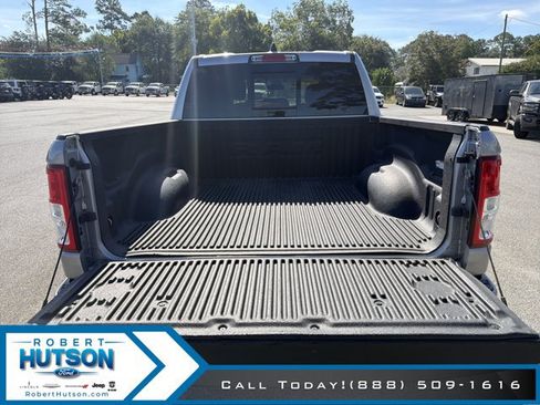 Used 2022 RAM 1500 Big Horn AWD/4WD image 10