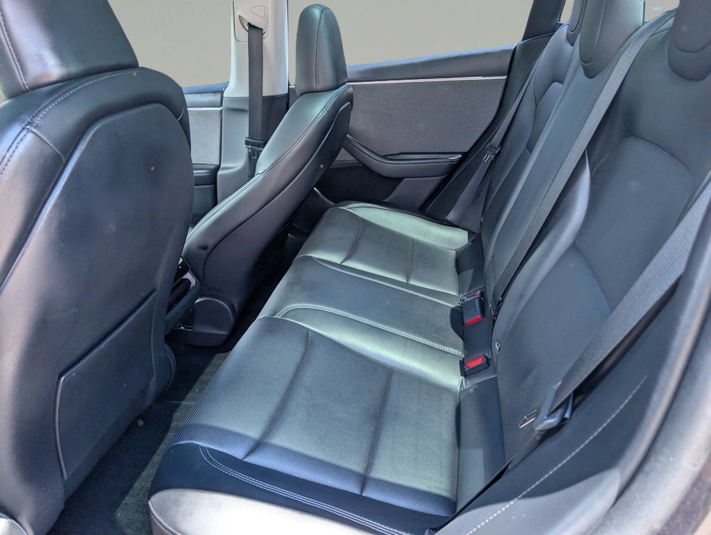 Used 2024 Tesla Model 3 Standard Range RWD image 14