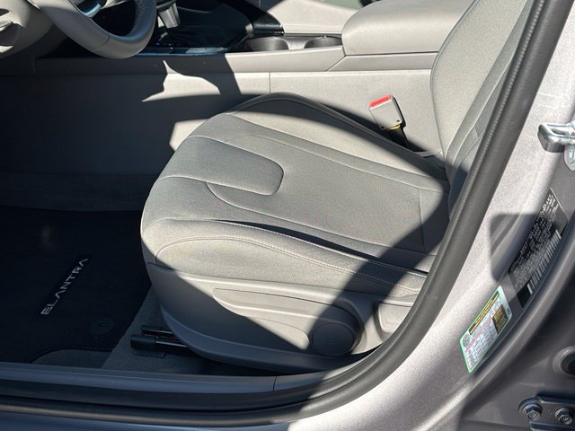 Used 2026 Hyundai Elantra SEL Sport Premium FWD image 23