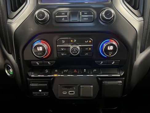 Used 2019 Chevrolet Silverado 1500 LT w/ All-Star Edition AWD/4WD image 15