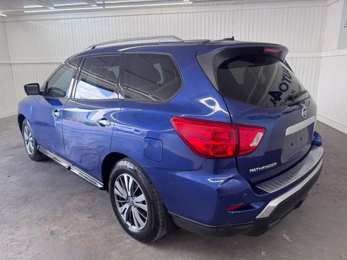 Used 2017 Nissan Pathfinder SL FWD image 7
