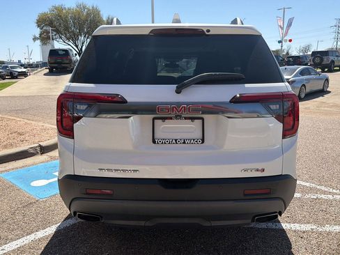 Used 2022 GMC Acadia AT4 w/ Preferred Package image 4