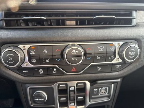New 2025 Jeep Wrangler Unlimited Sport AWD/4WD image 27