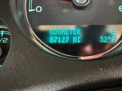 Used 2014 Chevrolet Tahoe LTZ image 31