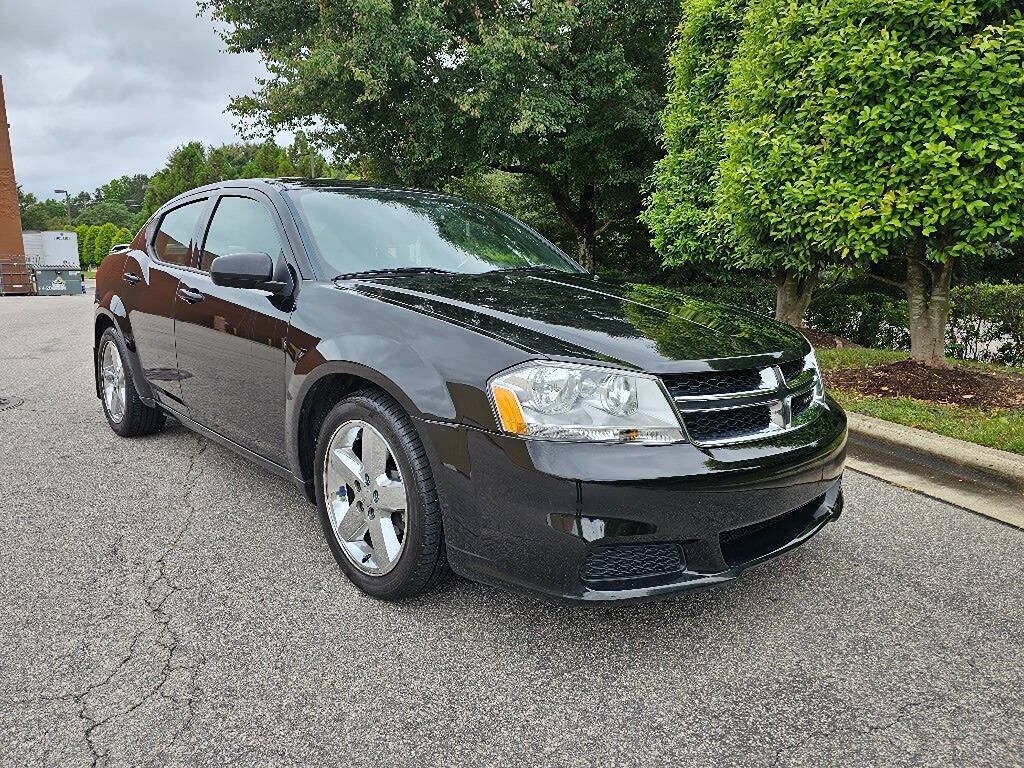 Used 2012 Dodge Avenger SXT FWD image 7