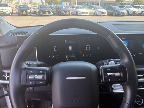 Used 2025 Hyundai Santa Fe SEL AWD/4WD image 37