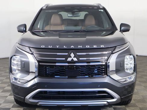 Used 2025 Mitsubishi Outlander SEL AWD/4WD image 16