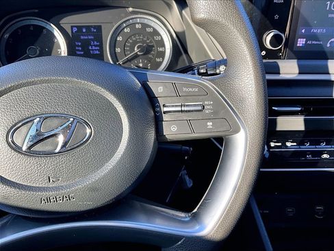 Used 2023 Hyundai Sonata SE image 12