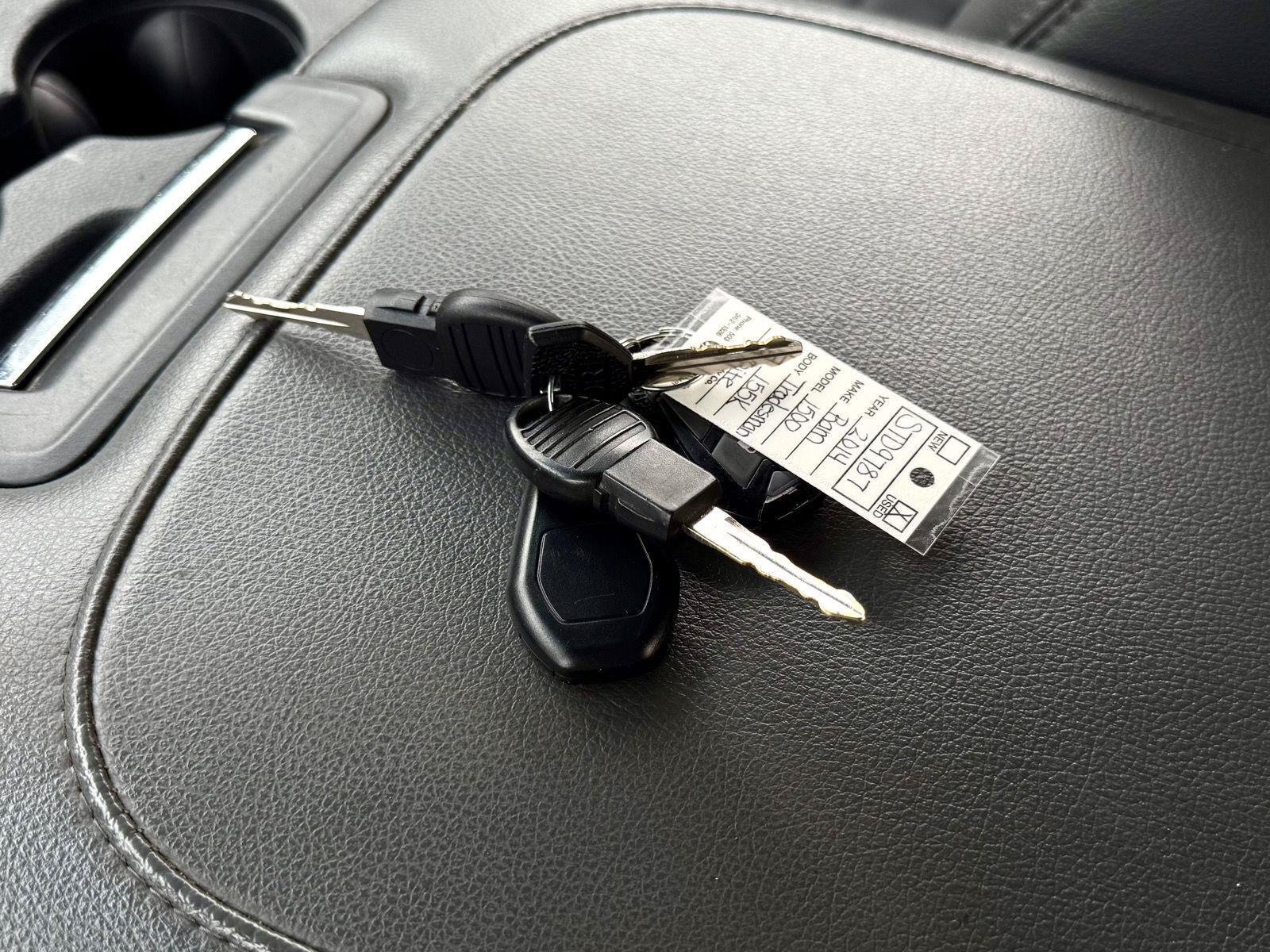 Used 2014 RAM 1500 Tradesman AWD/4WD image 23