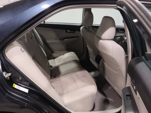 Used 2014 Toyota Camry XLE w/ Leather Package FWD image 21
