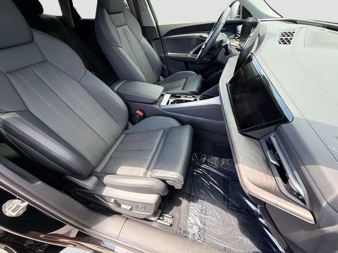 Used 2025 Audi Q5 Prestige AWD/4WD image 14