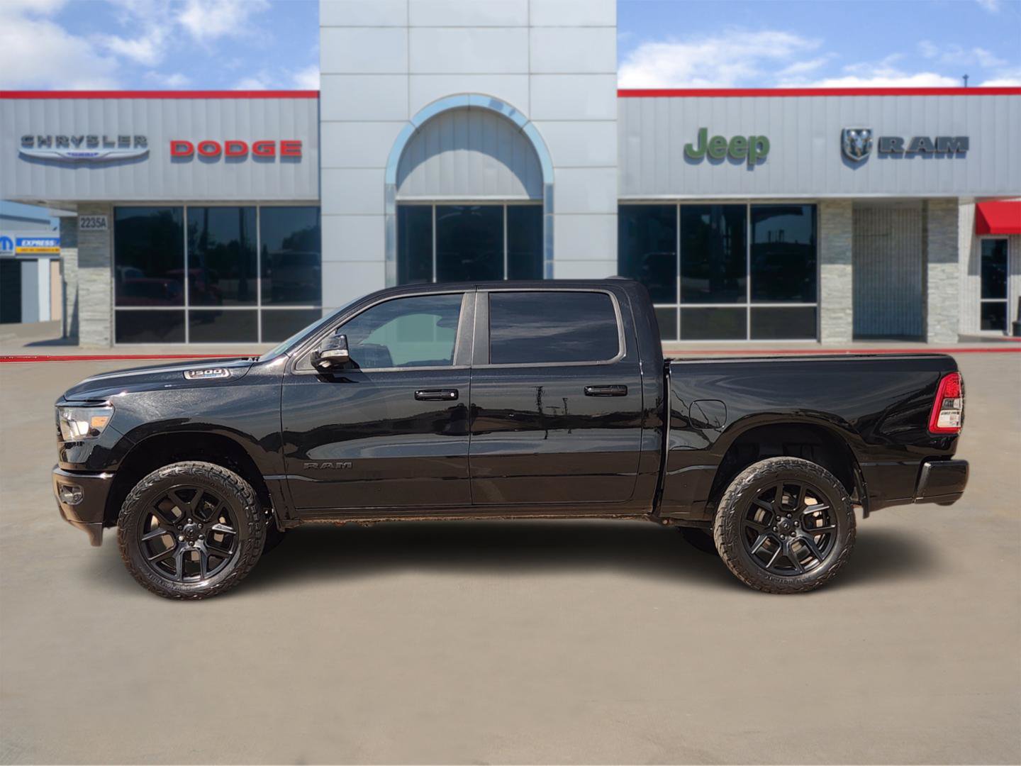 Used 2021 RAM 1500 Big Horn AWD/4WD image 3