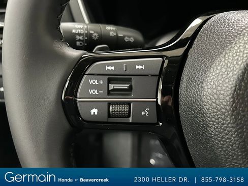 New 2025 Honda Pilot Touring image 12