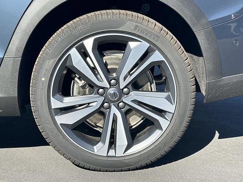 New 2026 Volvo V60 B5 Cross Country Plus w/ Climate Package image 23
