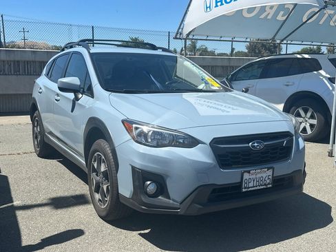 Used 2020 Subaru Crosstrek 2.0i Premium w/ Popular Package #3 AWD/4WD image 2