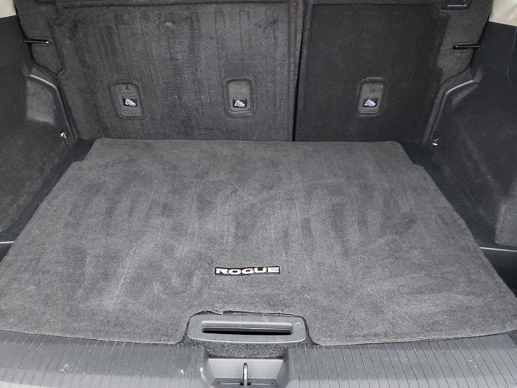 Used 2025 Nissan Rogue SV AWD/4WD image 21