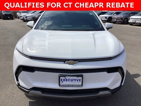 Used 2024 Chevrolet Equinox EV LT image 8