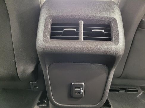 Used 2024 Chevrolet Equinox LS image 22