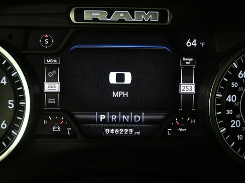 Used 2022 RAM 1500 Big Horn AWD/4WD image 25