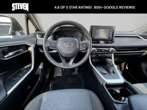 Used 2020 Toyota RAV4 XLE w/ Carpet Mat Package AWD/4WD image 9