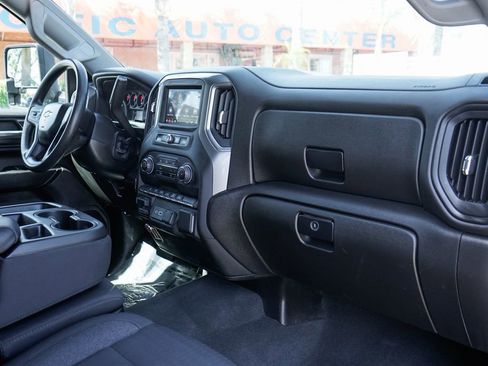Used 2025 Chevrolet Silverado 2500 Custom w/ Custom Value Package RWD image 37