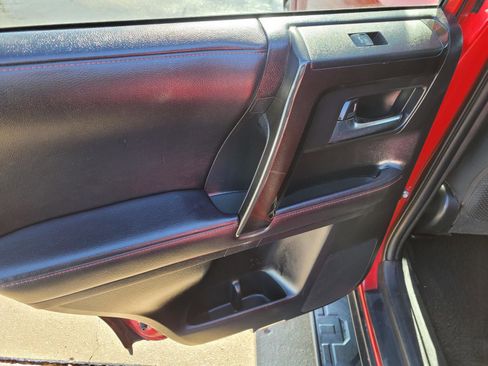 Used 2022 Toyota 4Runner TRD Off-Road image 14