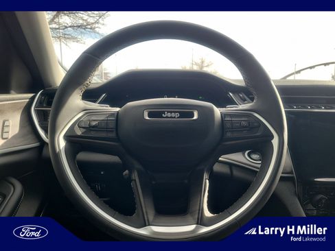 Used 2024 Jeep Grand Cherokee Limited 4xe w/ Luxury Tech Group II image 9