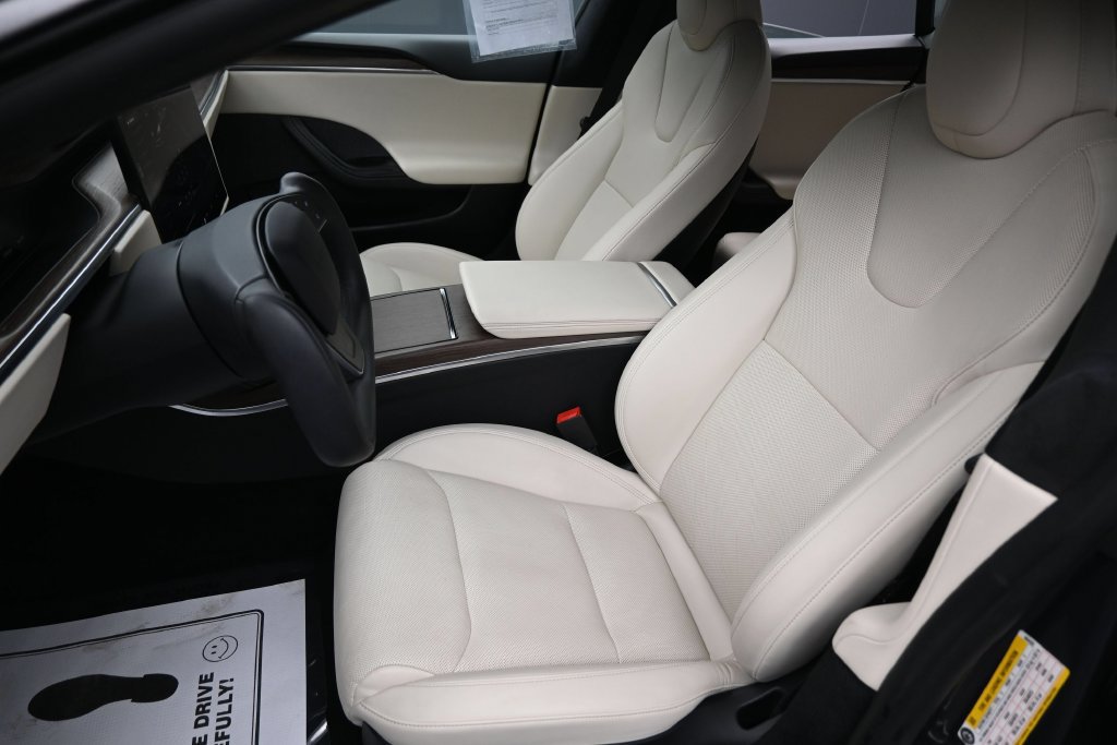 Used 2022 Tesla Model S AWD/4WD image 22