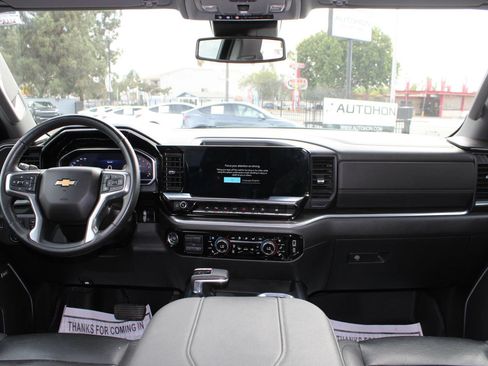 Used 2023 Chevrolet Silverado 1500 LTZ AWD/4WD image 26