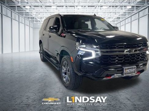 Used 2022 Chevrolet Tahoe Z71 w/ Luxury Package image 4