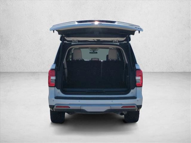 Used 2022 Ford Expedition Max XLT RWD image 6