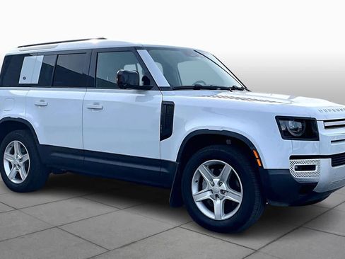 Used 2023 Land Rover Defender 110 SE image 3