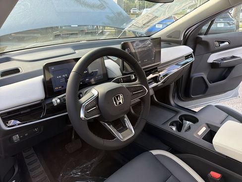 New 2026 Honda Prologue Touring image 28