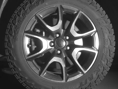 Used 2025 Jeep Compass Trailhawk AWD/4WD image 12