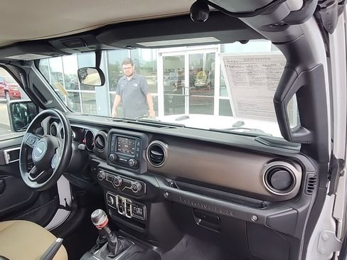 Certified 2020 Jeep Wrangler Unlimited Sport S AWD/4WD image 27