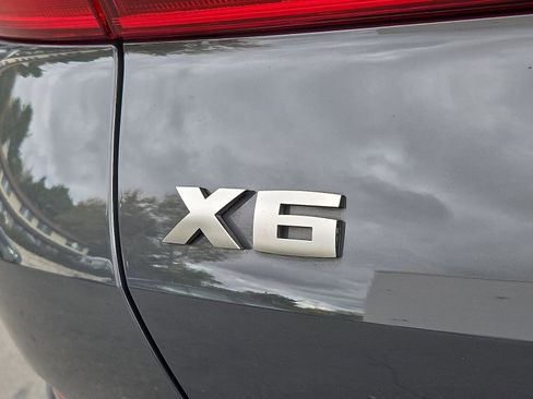 Used 2023 BMW X6 M50i w/ Executive Package image 31