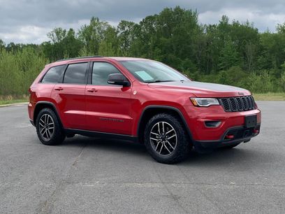 Used 2019 Jeep Grand Cherokee Trailhawk w/ Trailhawk Luxury Group